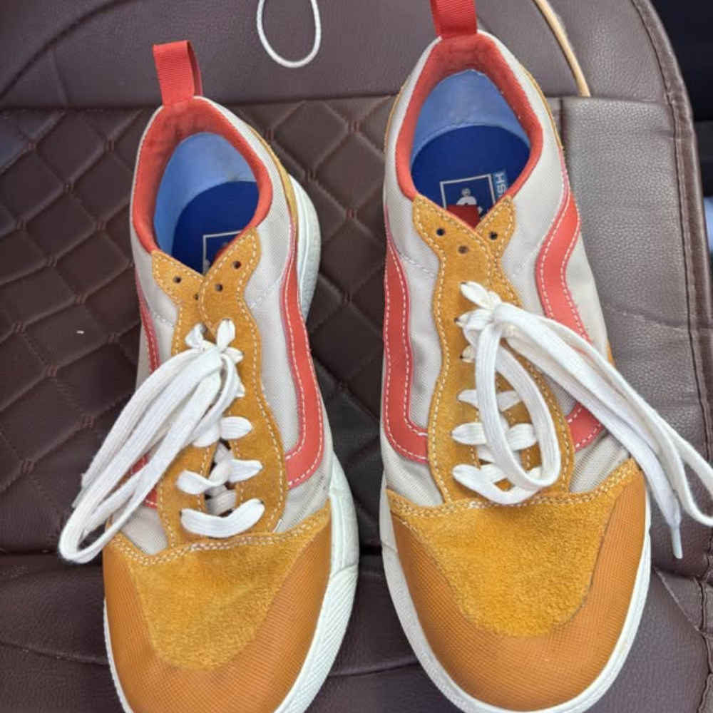 Vibrant Vans UltraRange EXO sneakers